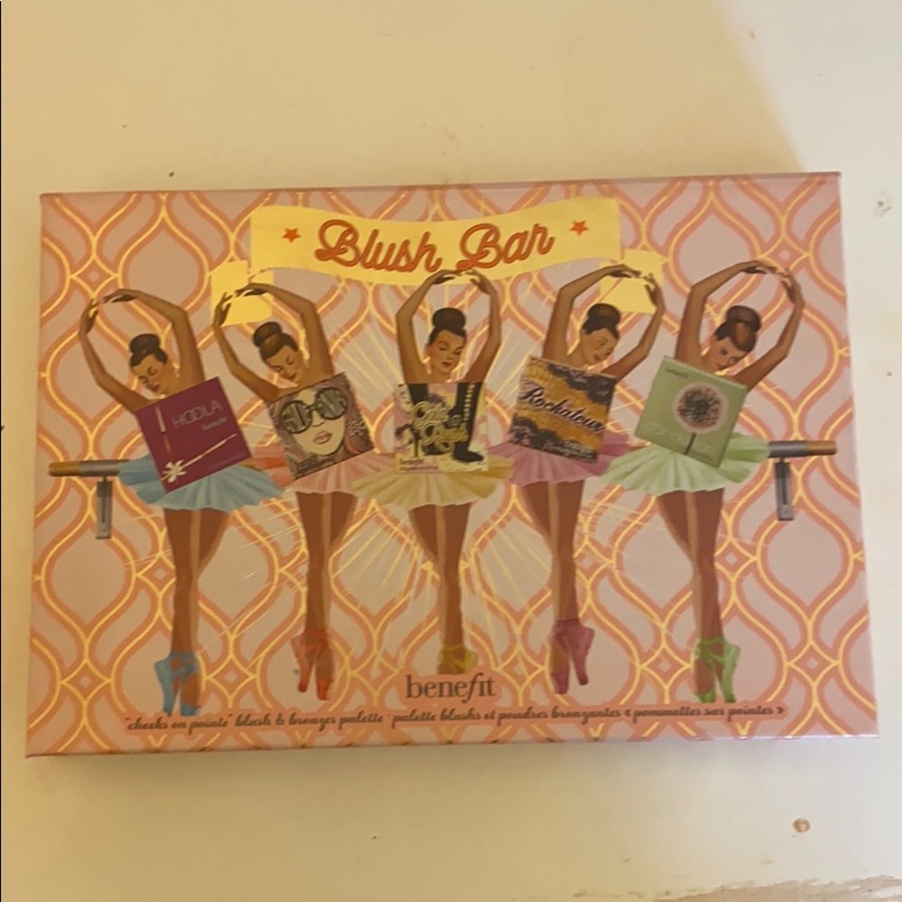 Benefit Blush Bar